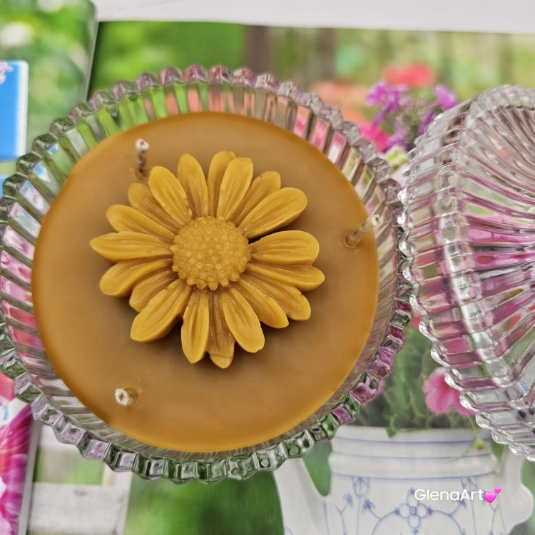 Świeca świeczka z wosku pszczelego wosk pszczeli w krysztale naturalna świeca z 100 % wosku pszczelego naturalny bez chemii pachnąca miodkiem naturalna świeczka pszczela