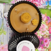 Świeca świeczka z wosku pszczelego wosk pszczeli w czarnym krysztale naturalna świeca z 100 % wosku pszczelego naturalny bez chemii pachnąca miodkiem naturalna świeczka pszczela