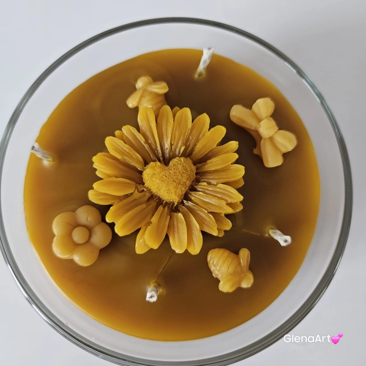 Świeca świeczka w szkle z wosku pszczelego wosk pszczeli w grubym szkle naturalna świeca z 100 % wosku pszczelego naturalny bez chemii pachnąca miodkiem naturalna świeczka pszczela pachnąca miodem