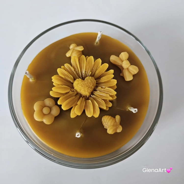Świeca świeczka w szkle z wosku pszczelego wosk pszczeli w grubym szkle naturalna świeca z 100 % wosku pszczelego naturalny bez chemii pachnąca miodkiem naturalna świeczka pszczela pachnąca miodem