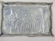 Talerzyk półmisek z górami z widokiem górskim ręcznie ulepiony w kolorze jasno niebieskim talerzyk 19x13 cm na biżuterię cukierki lub na co potrzebujesz