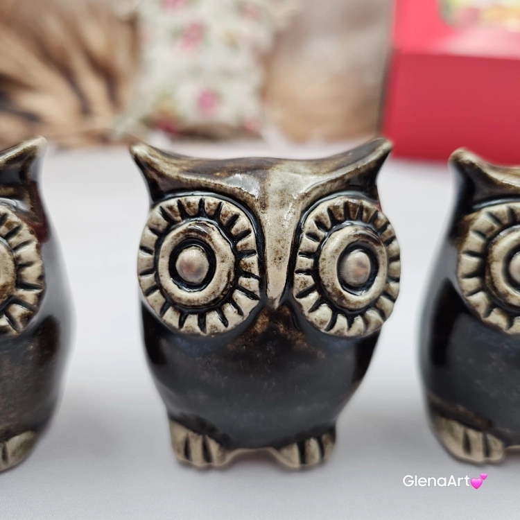 Sowa ceramiczna figurka sowy ręcznie robiona w pięknych nocnych barwach figurka na stół lub gdzie chcesz w ciemnych kolorach