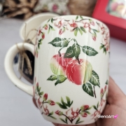 Filiżanka ZAJĄC z ZAJĄCEM SZARAKIEM ceramiczna ze spodkiem i zwierzakiem w środku ręcznie toczona i malowana elegancka filiżanka z pięknym szkliwem beżowym i niebieskim kubek zajączek