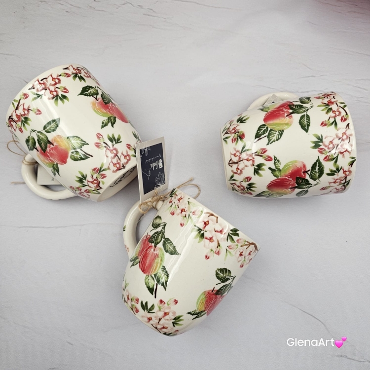 Filiżanka ZAJĄC z ZAJĄCEM SZARAKIEM ceramiczna ze spodkiem i zwierzakiem w środku ręcznie toczona i malowana elegancka filiżanka z pięknym szkliwem beżowym i niebieskim kubek zajączek