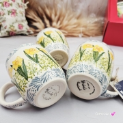 Kubek ceramiczny Bell Narcyz kaszubska ceramika ręcznie zdobiony Arbata kubek narcyzy