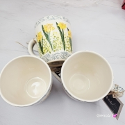 Kubek ceramiczny Bell Narcyz kaszubska ceramika ręcznie zdobiony Arbata kubek narcyzy