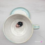 Filiżanka ŚLIMAK ze ślimakiem ceramiczna ze spodkiem i ŚLIMACZKIEM w środku ręcznie toczona i malowana elegancka filiżanka odcienie bieli i błękitu kubek ślimak kubek ślimak ze ślimakiem