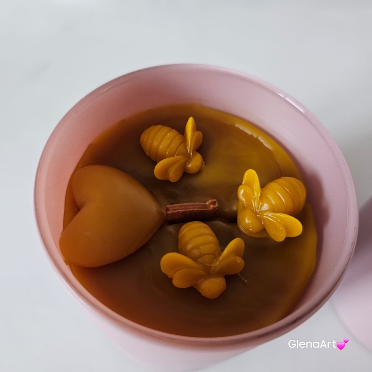 Świeca pszczela świeczka z wosku pszczelego wosk pszczeli w różowym szkle naturalna świeca z 100 % wosku pszczelego naturalny bez chemii pachnąca miodkiem i propolisem naturalna świeczka pszczela 200 g wosk