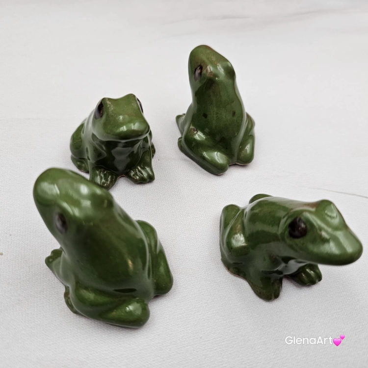 Żabka ropucha ceramiczna figurka zielona żabka płaz ropucha ręcznie robiony figurka na stół ozdoba ceramiczna