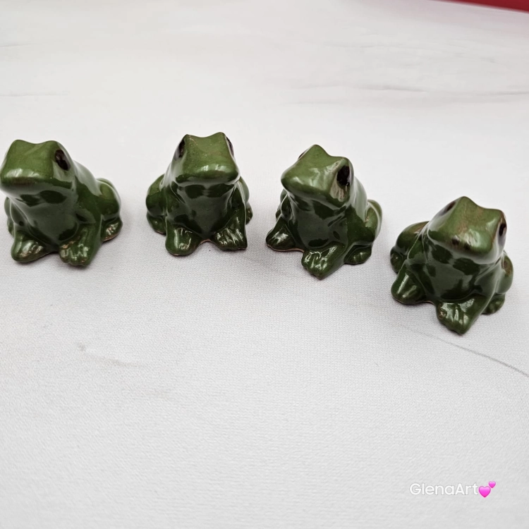 Żabka ropucha ceramiczna figurka zielona żabka płaz ropucha ręcznie robiony figurka na stół ozdoba ceramiczna