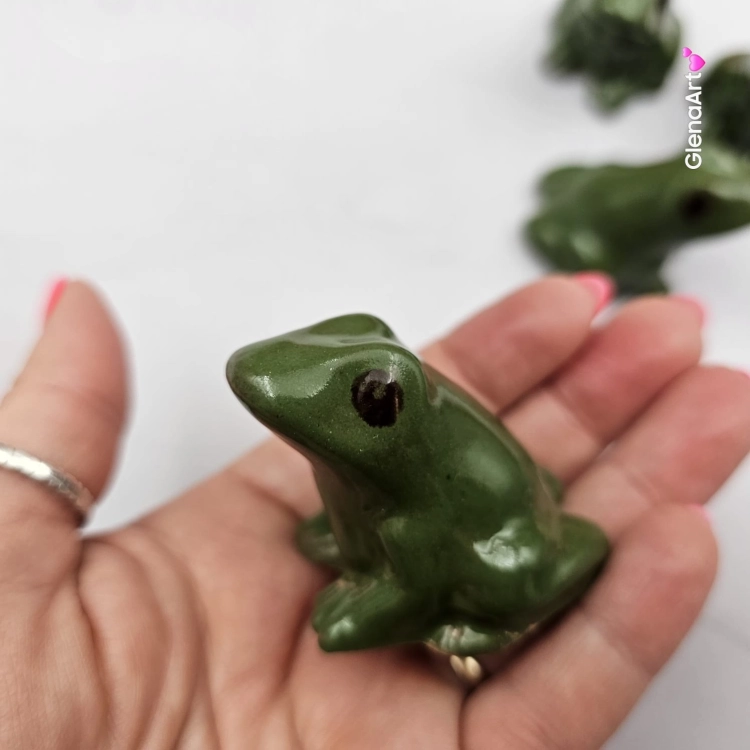 Żabka ropucha ceramiczna figurka zielona żabka płaz ropucha ręcznie robiony figurka na stół ozdoba ceramiczna