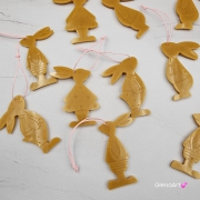 Zawieszka florencka ozdoba zajączek z wosku pszczelego 100 % naturalna - zając na sznurku naturalnym zawieszka na gałązki wierzby lub brzózki wielkanocne miodowy woskowa zawieszka zajączek wielkanocny wosk pszczeli zawieszka naturalna