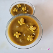 Świeca świeczka w szkle z wosku pszczelego wosk pszczeli w grubym szkle naturalna świeca z 100 % wosku pszczelego naturalny bez chemii pachnąca miodkiem naturalna świeczka pszczela pachnąca miodem