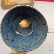 Filiżanka SOWA ceramiczna bez spodka z figurką sówki w środku ręcznie toczona i malowana ze spodkiem szkliwa niebieskie , beżowe i róż sowa :) kubek sowa z sową