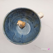 Filiżanka SOWA ceramiczna bez spodka z figurką sówki w środku ręcznie toczona i malowana ze spodkiem szkliwa niebieskie , beżowe i róż sowa :) kubek sowa z sową