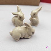Zajączki ceramiczne 3 szt. figurki jasne kremowe zajączki wielkanocne ręcznie robione Wielkanoc figurka na stół do koszyczka zając