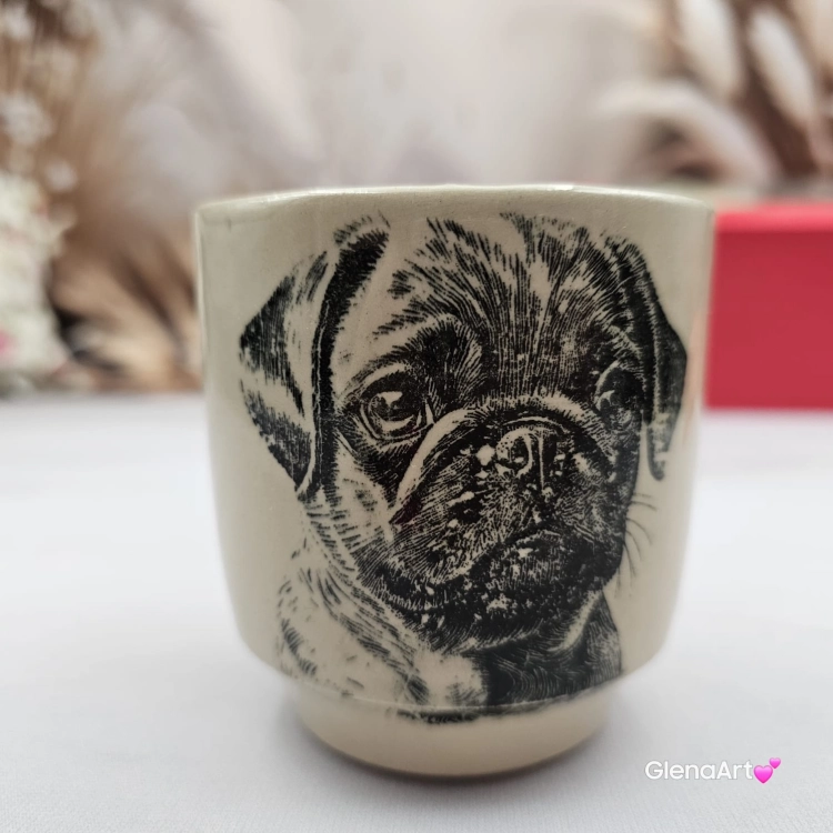 ubek czarka ceramiczna z mopsem ceramiczna Glena Art kubek bez uszka do kawy herbaty ulubiony kubek ceramiczny ceramika 200 ml piesek mops z mopsem