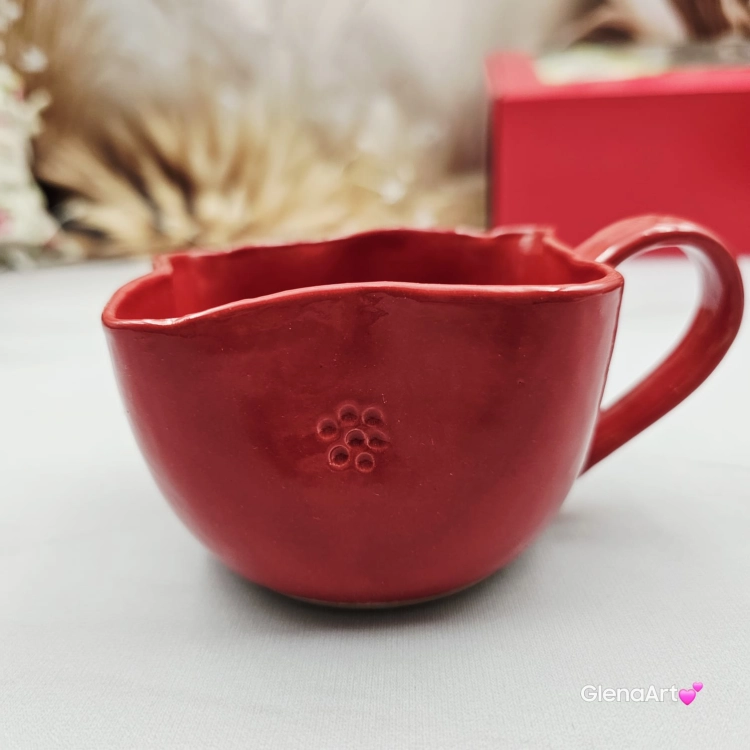 Filiżanka ceramiczna czerwona kwiatek Glena Art z uszkiem do kawy herbaty ulubiony kubek ceramiczny ceramika 250 ml w kształcie kwiatka