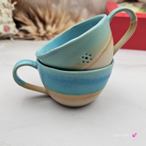 Filiżanka ceramiczna Glena Art turkusowa z uszkiem do kawy herbaty ulubiony kubek ceramiczny ceramika 250 ml z kwiatkiem satynowy turkus