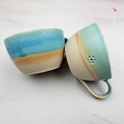 Filiżanka ceramiczna Glena Art turkusowa z uszkiem do kawy herbaty ulubiony kubek ceramiczny ceramika 250 ml z kwiatkiem satynowy turkus