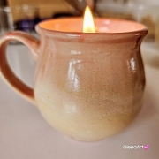 Świeca pszczela w ceramice świeczka z wosku pszczelego wosk pszczeli w beczułce ceramicznej naturalna świeca z 100 % wosku pszczelego naturalny bez chemii pachnąca miodkiem i propolisem naturalna świeczka pszczela 200 g wosk w pojemniku ceramicznym