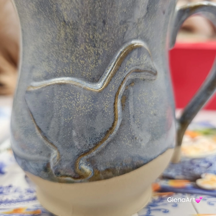 Kubek beczułka duża ceramiczny Glena Art niebieski z uszkiem i gąską do kawy herbaty ulubiony kubek ceramiczny ceramika 400 ml nakrapiane szkliwo gęś