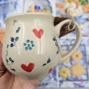 Świeca pszczela w ceramice "Złoty Spokój" świeczka z wosku pszczelego w beczułce ceramicznej naturalna świeca z 100 % wosku pszczelego ceramiczna świeca pachnąca miodkiem i propolisem naturalna świeczka pszczela 200 g wosk w ceramice w kwiatki