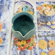 Kubek czeski beczułka w kolorze fioletowym jasnym ceramiczny Glena Art beczułka kubek z uszkiem do kawy herbaty ulubiony kubek ceramiczny ceramika 220 ml różowe/ fioletowe odcienie