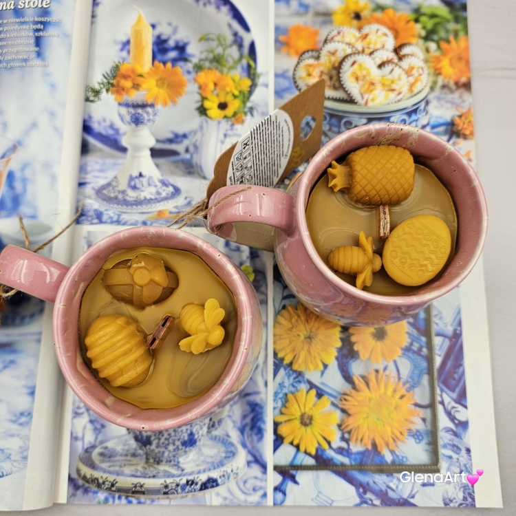 Świeca pszczela w ceramice "Złoty Spokój" świeczka z wosku pszczelego w beczułce ceramicznej naturalna świeca z 100 % wosku pszczelego ceramiczna świeca pachnąca miodkiem i propolisem naturalna świeczka pszczela 200 g wosk w pojemniku ceramicznym