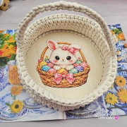 Koszyczek wielkanocny koszyk święconka koszyk zajączek na szydełku oraz nadruk zajączek na szydełku ręcznie zrobiony uroczy koszyk na Wielkanoc