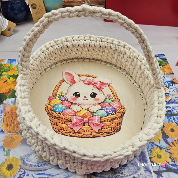 Koszyczek wielkanocny koszyk święconka koszyk zajączek na szydełku oraz nadruk zajączek na szydełku ręcznie zrobiony uroczy koszyk na Wielkanoc