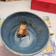 Filiżanka KAPIBARA ceramiczna bez spodka z KAPIBARĄ w środku ręcznie toczona rękodzieło wyjątkowa filiżanka kapibara kubek z kapibarą