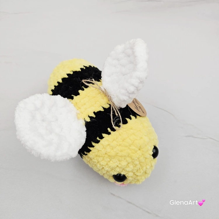 PSZCZOŁA na szydełku pszczółka żółta na szydełku rękodzieło na szydełku polskie pszczoła urocza na szydełku szydełkowa