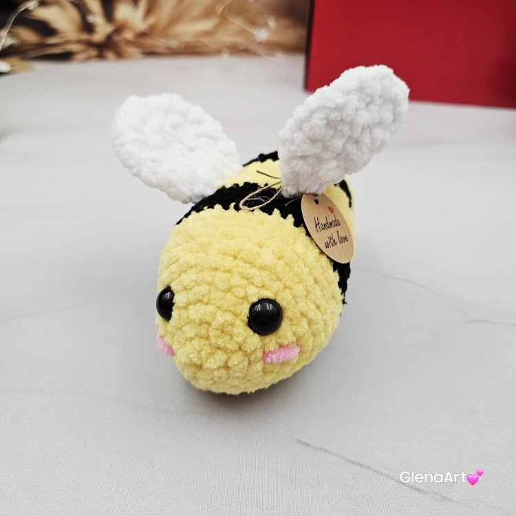 PSZCZOŁA na szydełku pszczółka żółta na szydełku rękodzieło na szydełku polskie pszczoła urocza na szydełku szydełkowa