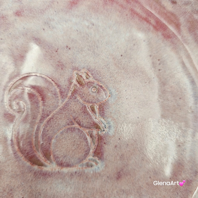 Miska różowa ceramiczna talerz głęboki na zupę 0,8 l ceramiczny różowy ceramika rękodzieło ręcznie robiona z formy miska talerz do zupy z jasnej masy kamionkowej różowa z wiewiórką