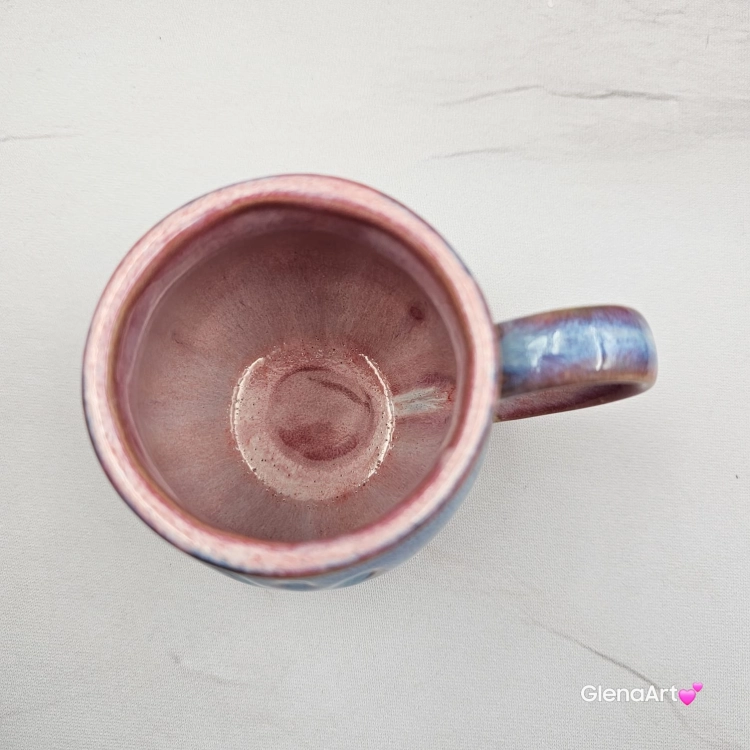 Kubek czeski błękitny z różowymi i czerwonymi refleksami beczułka ceramiczny Glena Art kubek z uszkiem do kawy herbaty ulubiony kubek ceramiczny ceramika 220 ml spływające szkliwo odcienie kolorowe