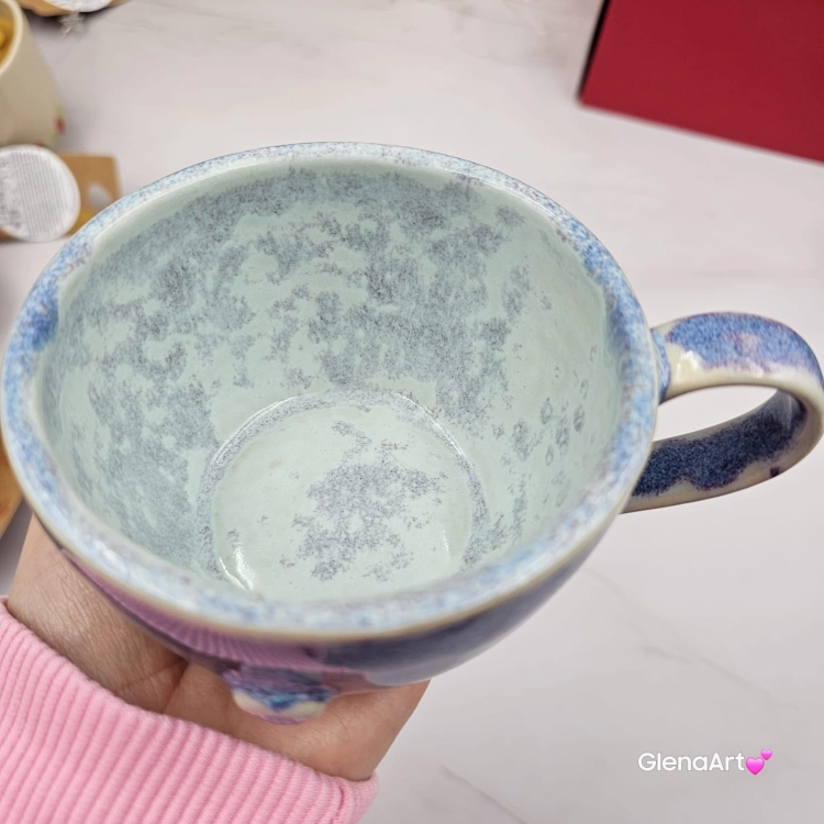 Filiżanka ceramiczna Glena Art niebieska lawenda z uszkiem do kawy herbaty ulubiony kubek ceramiczny ceramika 250 ml rękodzieło niebieskie kolory