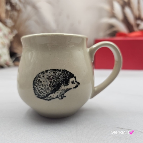 Kubek czeski z jeżem beczułka ceramiczny Glena Art kubek z uszkiem do kawy herbaty ulubiony kubek ceramiczny ceramika 220 ml z jeżykiem z jednej strony