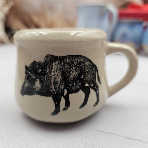 Kubek ceramiczny DZIK Glena Art beczułka mały kubeczek z uszkiem do kawy herbaty ulubiony kubek z dzikiem ceramiczny ceramika 120 ml z dzikiem