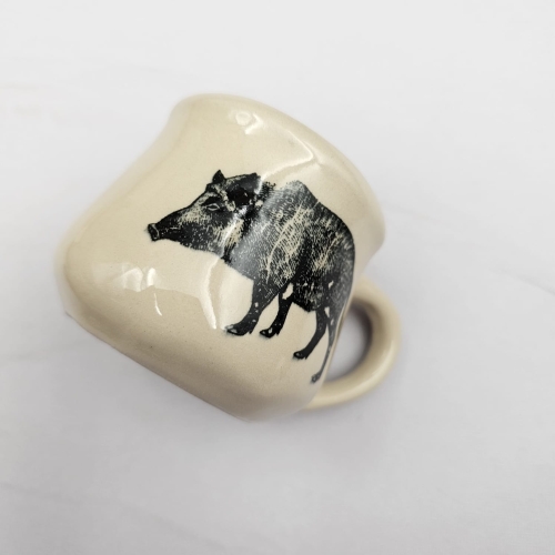 Kubek ceramiczny DZIK Glena Art beczułka mały kubeczek z uszkiem do kawy herbaty ulubiony kubek z dzikiem ceramiczny ceramika 120 ml z dzikiem