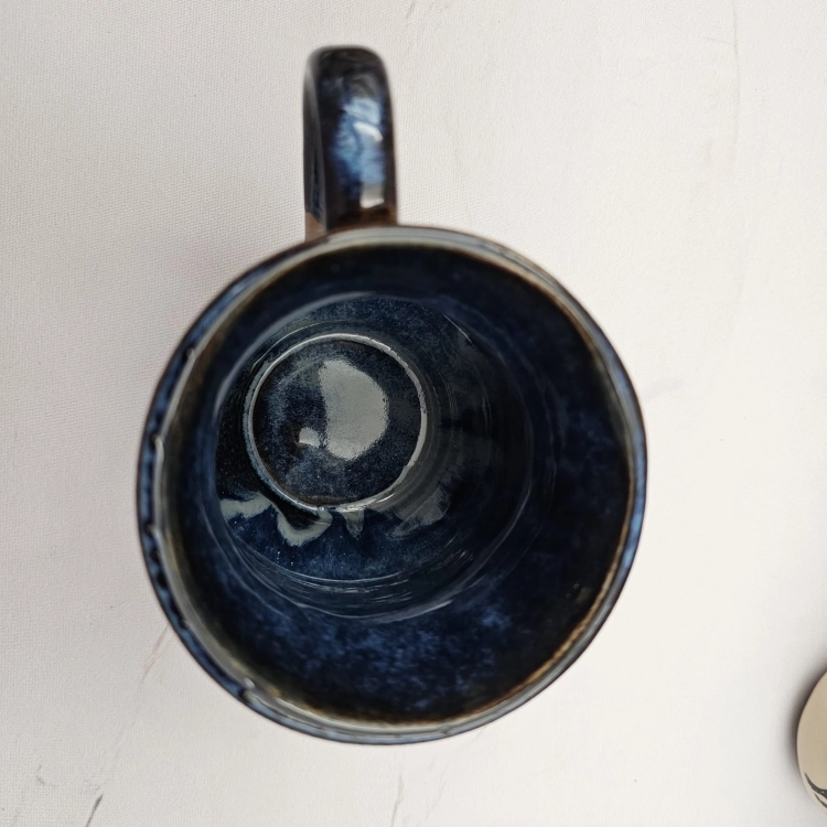 Kubek beczułka MAX duży kosmos ceramiczny Glena Art niebieska galaktyka z uszkiem kolory kosmosu do kawy herbaty ulubiony kubek ceramiczny ceramika 400 ml