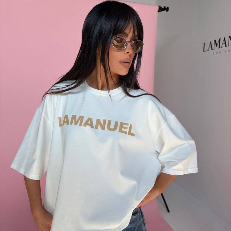 Tshirt bluzka błękitna BLANK ecru/beż LA MANUEL 100 % bawełna biały napis ONE SIZE bluzka z krótkim rękawem i logo La Manuel ecru bluzka