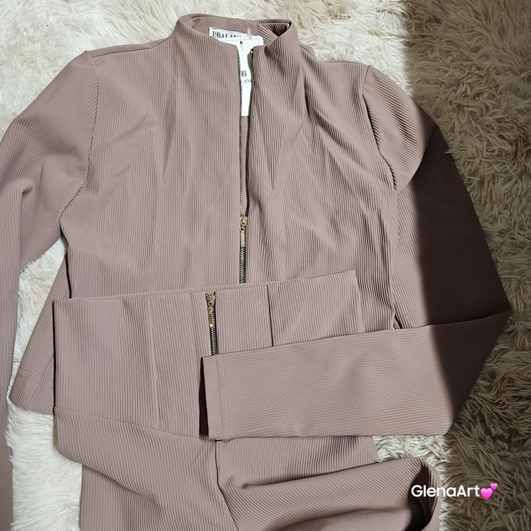 Komplet sportowy i elegancki DUVE - Fango LaBalancia bluzka i legginsy świetny komplet legginsy + bluzka XS/S i M/L kolor brudny róż / mokka / wrzosowy