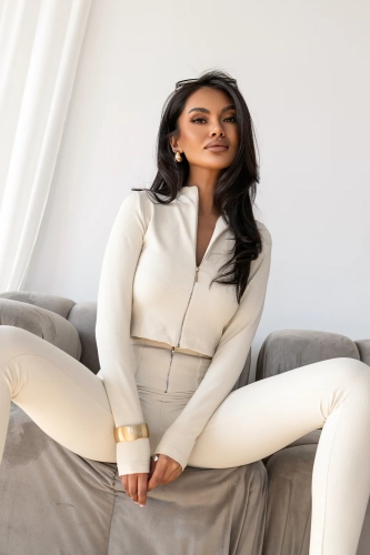 Komplet sportowy i elegancki DUVE - Fango LaBalancia bluzka i legginsy świetny komplet legginsy + bluzka XS/S i M/L kolor beż / ecru / śmietanka