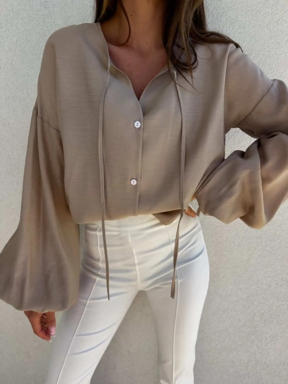 Bluzka BOHO – mokka XS koszulowa elegancka bluzka z bufkami i troczkami