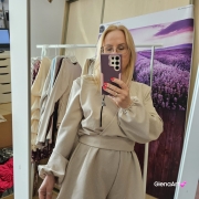 Kombinezon GLOW z cyrkoniami - Beżowy LaBalancia na wiosnę i lato miły materiał pasek do wiązania elegancki kombinezon na mniejsze i większe wyjścia XS/S i M/L