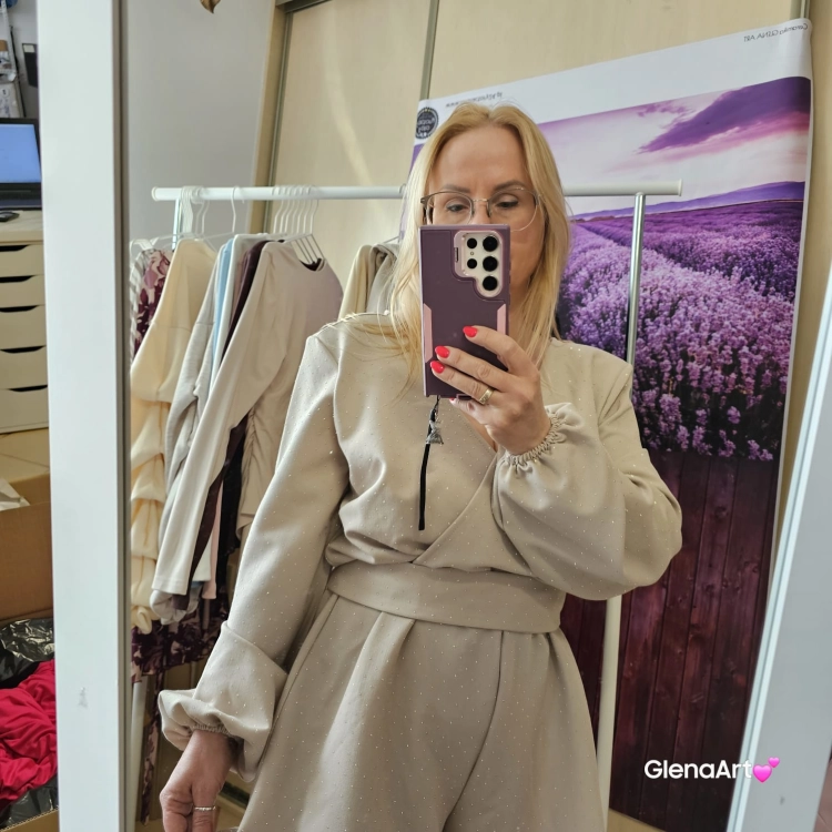 Kombinezon GLOW z cyrkoniami - Beżowy LaBalancia na wiosnę i lato miły materiał pasek do wiązania elegancki kombinezon na mniejsze i większe wyjścia XS/S i M/L