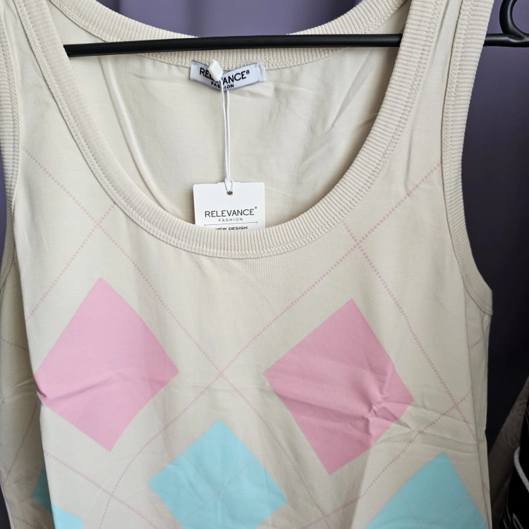 Jasnobeżowy luźny top w romby letnia bluzka bez rękawów top beżowy Uni s/m/l