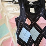Jasnobeżowy luźny top w romby letnia bluzka bez rękawów top beżowy Uni s/m/l