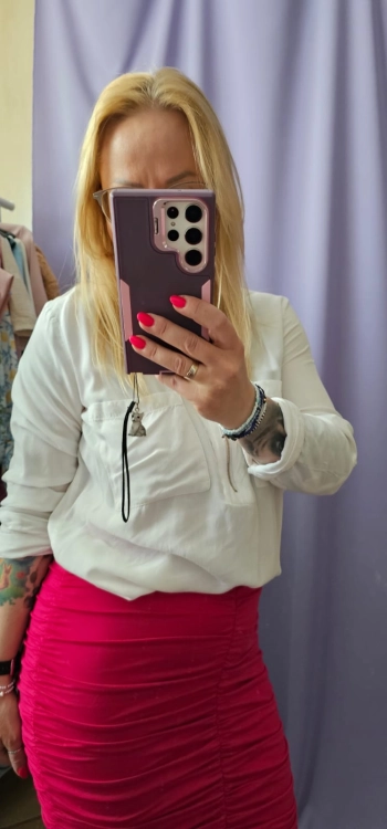 Spódnica MARSZCZONA – fuksja Uni efektywna spódnica w pięknym ciemno różowym kolorze